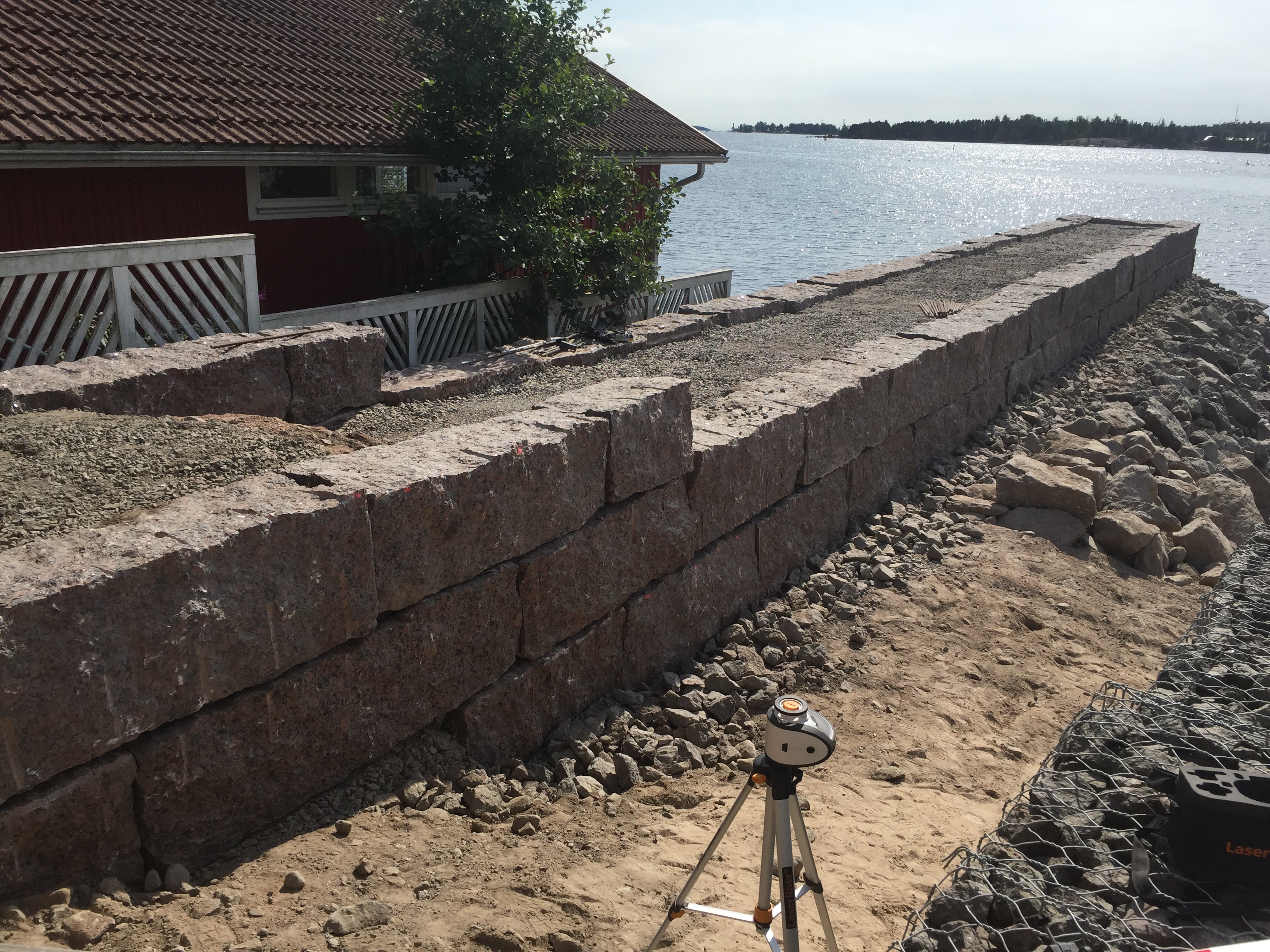 Aallonmurtaja/laituri Tiutinen Kotka